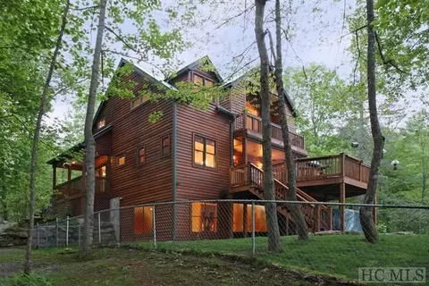 255 Gleneden Ln, Cullowhee, NC 28723 photo 2