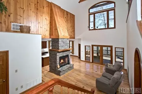 255 Gleneden Ln, Cullowhee, NC 28723 photo 8