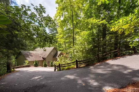 151 Rhododendron Ct, Sapphire, NC 28774 photo 32