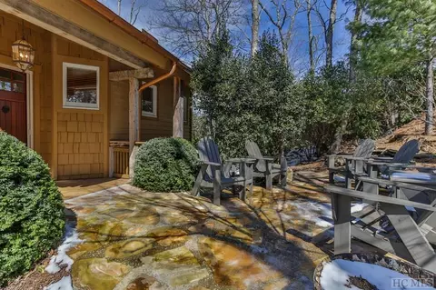 162 River View Ct, Highlands, NC 28741 photo 2