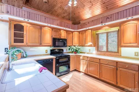 331 Broken Oak Trl, Cullowhee, NC 28723 photo 22