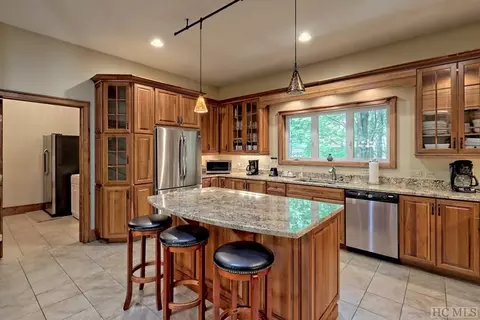 310 Eagle Ridge Rd, Sapphire, NC 28774 photo 11