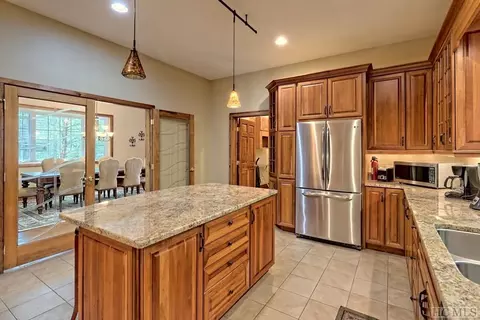 310 Eagle Ridge Rd, Sapphire, NC 28774 photo 10