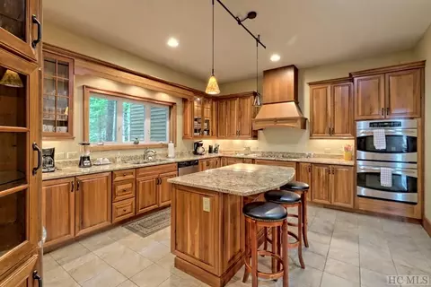 310 Eagle Ridge Rd, Sapphire, NC 28774 photo 9
