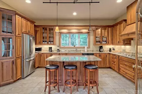 310 Eagle Ridge Rd, Sapphire, NC 28774 photo 8