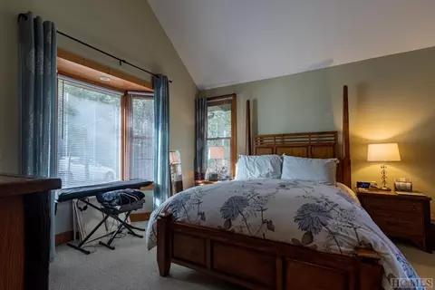 54 Bald Eagle Ct, Sapphire, NC 28774 photo 15