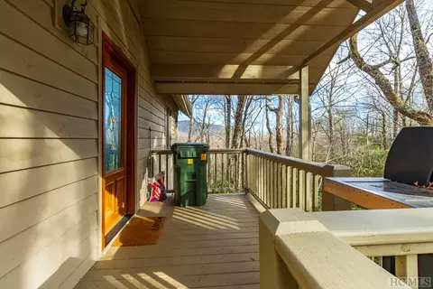 54 Bald Eagle Ct, Sapphire, NC 28774 photo 2