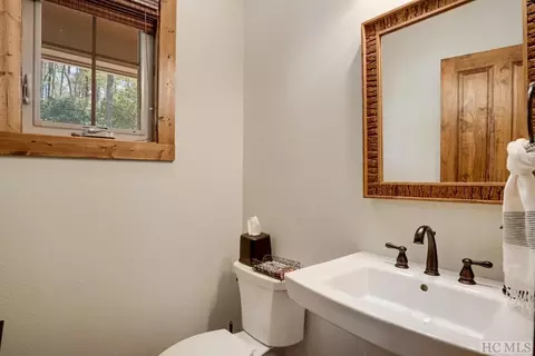 136 Hogback Ct, Sapphire, NC 28774 photo 12
