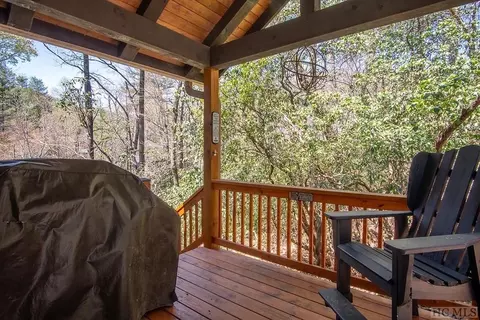 136 Hogback Ct, Sapphire, NC 28774 photo 11
