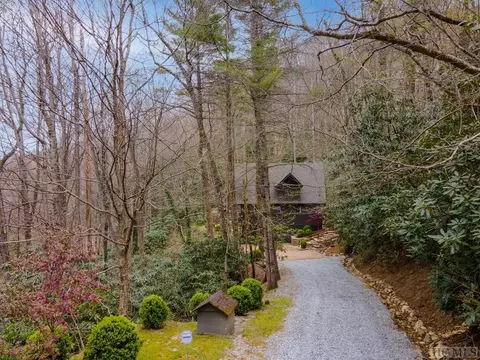 71 Leaf Gazer Ln, Cullowhee, NC 28723 photo 3