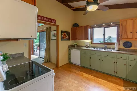 146 Bear Log Rd, Cashiers, NC 28717 photo 20