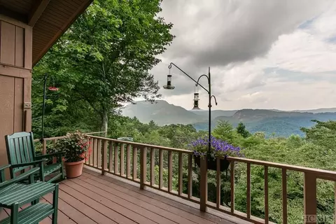 146 Bear Log Rd, Cashiers, NC 28717 photo 2