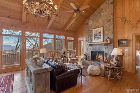 358 Chips Ln, Cullowhee, NC 28723 photo 7