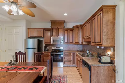 182 Lambs Way, Cullowhee, NC 28723 photo 44