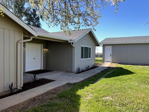1945 Belcher Ave, Merced, CA 95348 photo 2