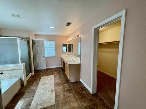 532 Red Robin Dr, Patterson, CA 95363 photo 23