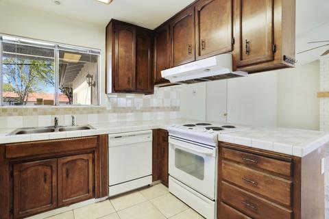 2724 E Orangeburg Ave, Modesto, CA 95355 photo 9