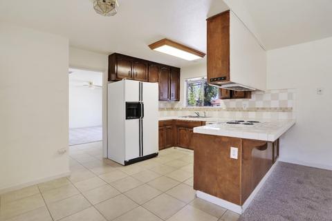 2724 E Orangeburg Ave, Modesto, CA 95355 photo 8