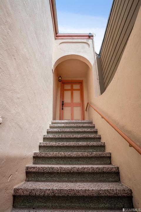 83 Lyell St, San Francisco, CA 94112 photo 27