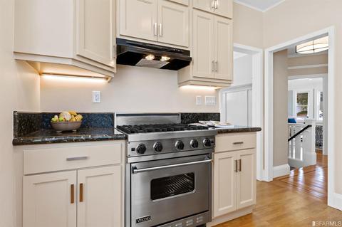 130 Ortega St, San Francisco, CA 94122 photo 16