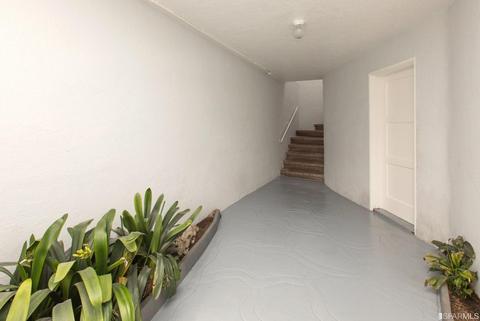 2278 Cayuga Ave, San Francisco, CA 94112 photo 3