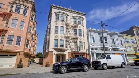 1734 Greenwich St, San Francisco, CA 94123