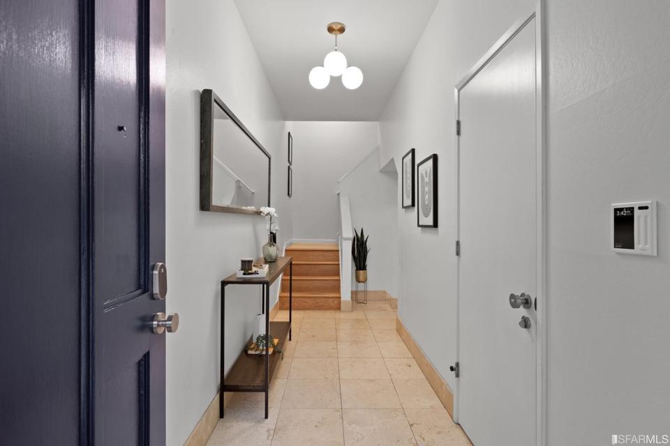  38 Bonview St, San Francisco, CA 94110 photo 2