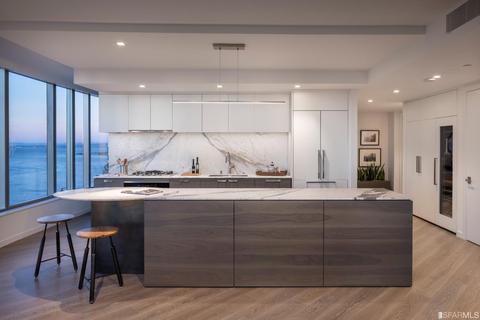 201 Folsom St #42AB, San Francisco, CA 94105