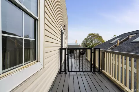 1069 Capp St, San Francisco, CA 94110 photo 7