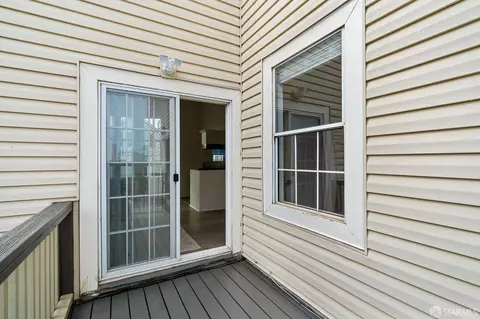 1069 Capp St, San Francisco, CA 94110 photo 8