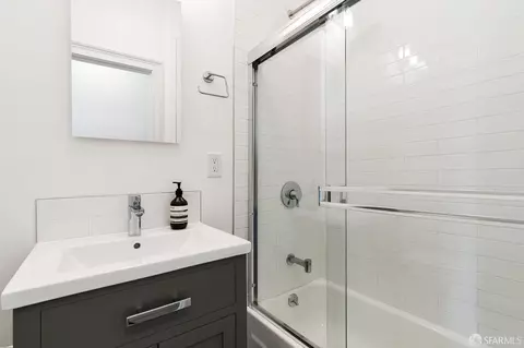1069 Capp St, San Francisco, CA 94110 photo 12
