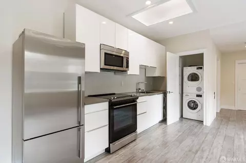 1069 Capp St, San Francisco, CA 94110 photo 5