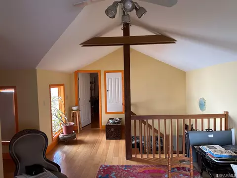 672 Shotwell St, San Francisco, CA 94110 photo 17