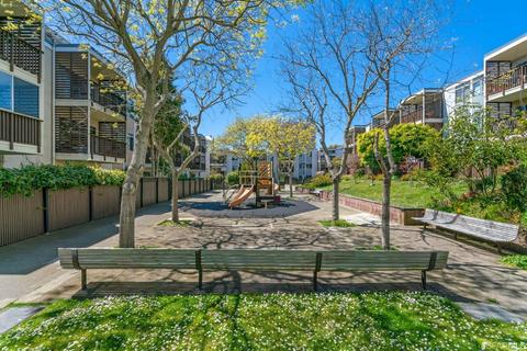 1420 Webster St #4, San Francisco, CA 94115