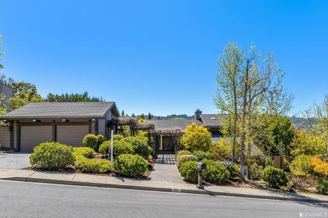 711 Ironbark Ct, Orinda, CA 94563