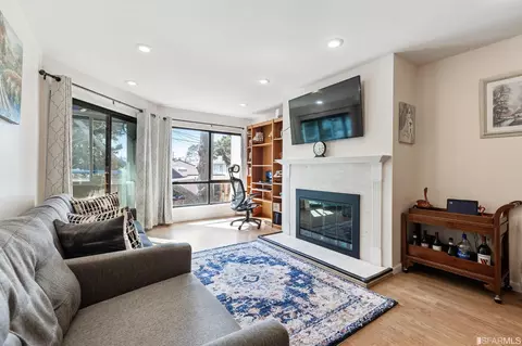 1551 Southgate Ave #322, Daly City, CA 94015