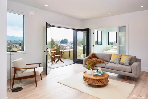 2747 San Pablo Ave #504, Berkeley, CA 94702 photo 1