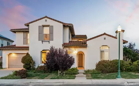 2822 Breaker Cir, Hayward, CA 94545