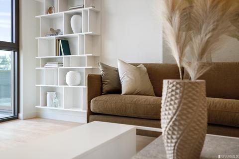 88 Arkansas St #305, San Francisco, CA 94107