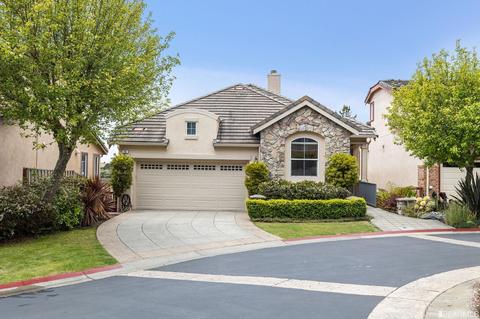 211 Sunset Ct, Pacifica, CA 94044