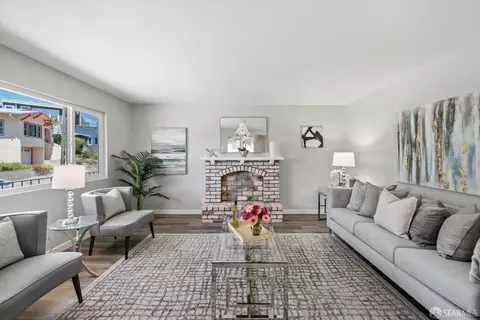 370 Santa Clara Ave #3, Oakland, CA 94610