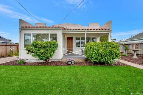 429 Poplar St, Half Moon Bay, CA 94019
