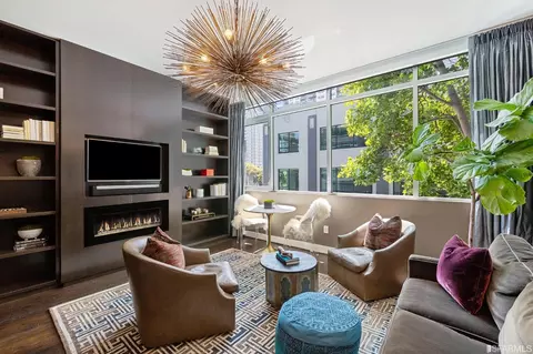 733 Front St #206, San Francisco, CA 94111