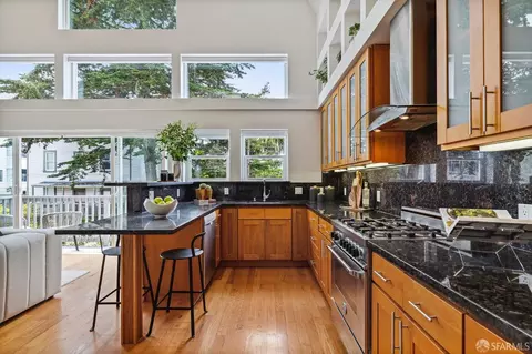 829 Cole St, San Francisco, CA 94117 photo 12