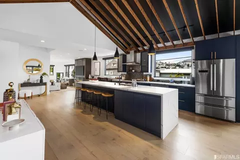 324 Douglass St, San Francisco, CA 94114