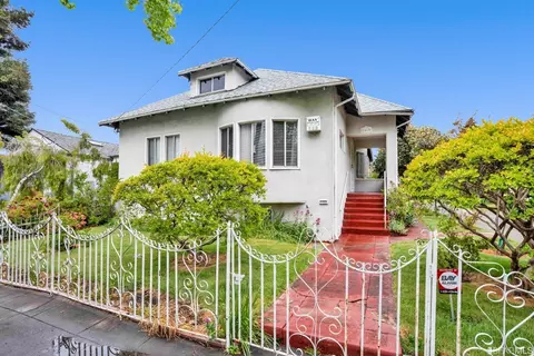 1615 Alcatraz Ave, Berkeley, CA 94703