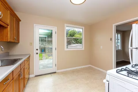 8 Cadiz Ct, Pacifica, CA 94044 photo 10