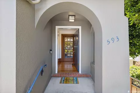 593 Flood Ave, San Francisco, CA 94112 photo 6