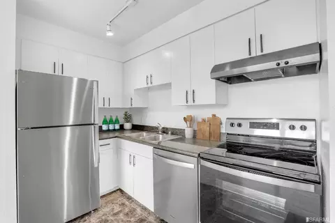 8100 Oceanview Ter #309, San Francisco, CA 94132