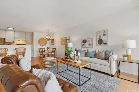 377 Palm Ave #102, Oakland, CA 94610